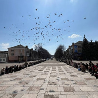 «На щиті» повернувся додому: Первомайськ провів в останню путь Дениса Ілащука