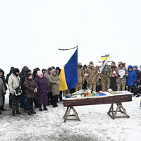 Пішов у вічність як справжній Лицар Світла - у Мирівці попрощалися із воїном Олександром Пендюром