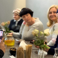 «Можна було жити зовсім по-іншому»: поради жінок 55+ з проєкту «Жити, радіючи»