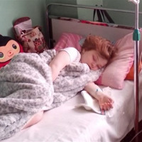 Дев'ять років недитячих страждань: дівчинці з Шостки з рідкісним ускладненням потрібна допомога