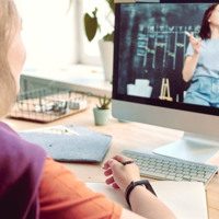 Відновлення занять у школах та корисні посилання для проведення онлайн уроків