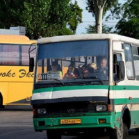 Автобусом - з окупації: як українці дістаються України. Історії Волновахи, Маріуполя та Мелітополя