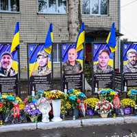 В обіймах синьо-жовтих прапорів: в Горохуватці відкрили Алею Слави та Пам'яті полеглим Героям