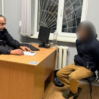 У Тростянці поліцейські вилучили у чоловіка чотири гранати та п'ять запалів