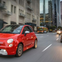 «В авті» чи «в авто»: як одне слово може видати мовну помилку