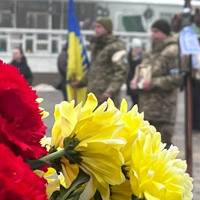 Первомайськ попрощався з бойовим медиком Олександром Богдановим