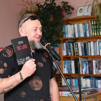 Від сміху до щему в душі: у бібліотеці в Кагарлику відбулася зустріч із Русланом Горовим