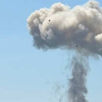 ДБР перевіряє дві версії вибухів на полігоні у Хмельницькому: знайдено фрагменти тіл