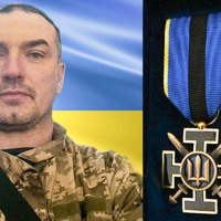 Нагороджено посмертно: бойові відзнаки Юрія Тригуба передали доньці полеглого Героя