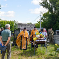 Повернувся додому на щиті: у Кагарлику з військовими почестями поховали солдата Євгенія Вашеку