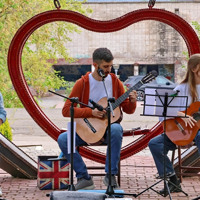 Просто неба серед зелені та дерев гурт EnGardBand створив для глядачів особливу атмосферу