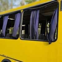 Зранку дрон атакував маршрутку в Херсоні: є загиблі та поранені