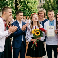 Дев’ятикласники Південноукраїнської громади прощалися зі школою. Добірка світлин із випускних