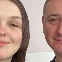 Постраждала у ДТП в Кременці дівчинка проходить реабілітацію та самостійно пересувається