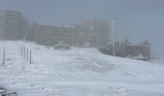 Карпати закриті для туристів. Рятувальники просять утриматись від походів у гори — що відомо