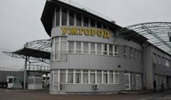 У Ужгороді запрацював новий пішохідний перехід до Словаччини. Як дістатися і куди поїхати далі