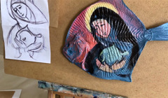 ​​​​​​​Не кавунами єдиними. Художниця з Херсону малює ікони на камбалі