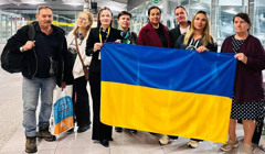 МЗС евакуювало 16 українців із Близького Сходу до Варшави. Що відомо