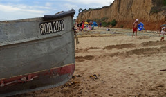 Брудні пляжі й море: про відпочинок на сільських курортах Одещини 