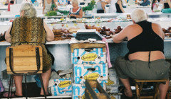 «Дівчатка, посуньте ваші фігури!»: фоторепортаж із одеських ринків