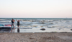 А я на морі: 5 свіжих відео про море, пляж і розваги у Коблевому 