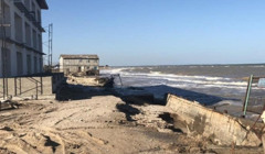 Море уничтожило от 40 до 60 метров пляжа азовского побережья