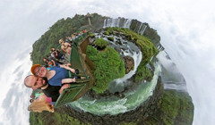 Юшка з піраній, острів пляжів і багато бездомних. Як я літала у Бразилію