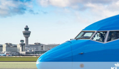 KLM призупиняє польоти в Україну