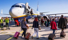Розпродаж квитків на Ryanair з аеропортів Польщі: Франція, Італія, Чорногорія