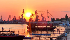 Місто моря, вітрильного спорту й дитячих таборів: яким був вільний Бердянськ?