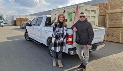 Аграрії півдня та сходу України отримали генератори. Хто отримує цю допомогу?