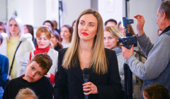 Лекції, експозиції та вистави у прифронтовому місті. Культурна місія Льони Радченко в Запоріжжі