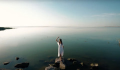 Побачити найбільший у світі пам’ятник пастуху та купання в озерах. Де відпочити на півдні Одещини?