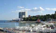 Секретні місця Одеси — водоспад, підземні гроти та рожеві озера