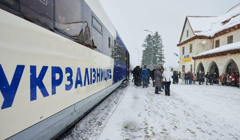 "Укрзалізниця" попередила про затримки поїздів та зміни маршрутів. Що відомо