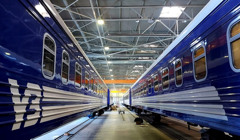 Понад півтори тисячі місць: Укрзалізниця додала квитки на свята