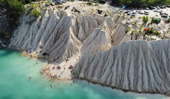 Де відпочити на Житомирщині: Дружбівський кар'єр та камінне село