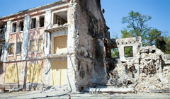 Миколаїв у кадрі. Фотографка змальовує біль міста та людей у фото-проєкті "Шрами"