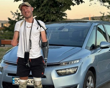 Втратив усі кінцівки, а зараз водить автомобіль: історія ветерана Миколи Шота