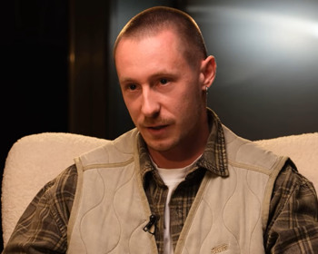 Віталій Лєсін у програмі "ДУМКИ НА СТІЛ": Волонтерство, пікапи на фронт, гендерна рівність у війську