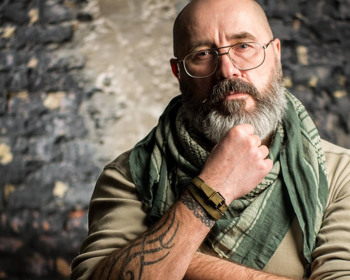 "Сюди навряд чи подзвонять ті, у кого все добре": історія й досвід психолога гарячої лінії ветеранів