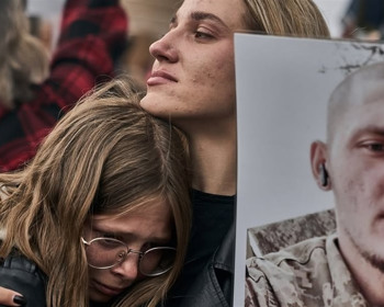Військовий у полоні чи зник безвісти: кому дістануться виплати і як на це вплинути
