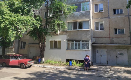 Мешканці одного з будинків Южноукраїнська роками живуть без гарячої води