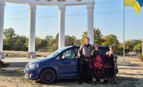Громада Генічеська передала ЗСУ ще один автомобіль на фронт