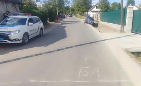 На Кременеччині ВАЗ злетів у кювет