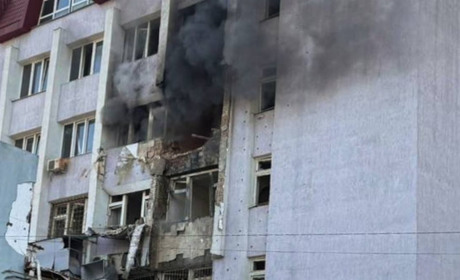 Ворожий удар по центру Сум: шестеро цивільних дістали поранення