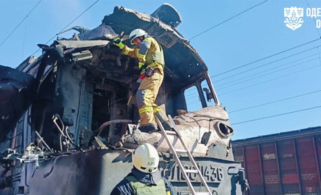 Ворог вдарив по потягу на Одещині: загинула локомотивна бригада