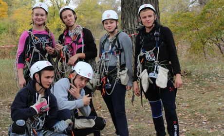 Молодь з Комишувахи здобула нові перемоги на чемпіонаті Луганщини з туризму