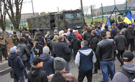 Силовики проти працівників "Юнайтед Табако": що відбувається на табачній фабриці