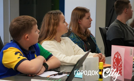 Свято наближається. У Городоцькому музеї відбувся майстер-клас з виготовлення листівок до Великодня